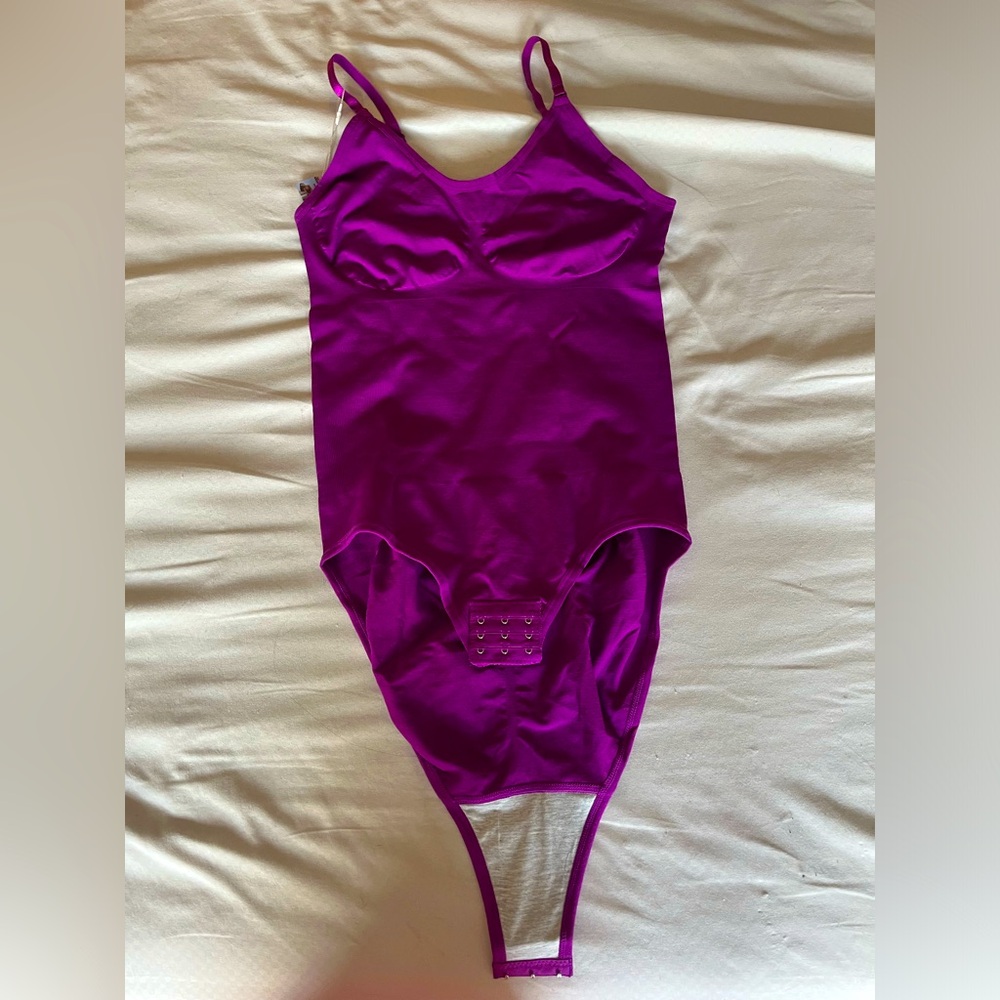 Shapewear bodysuit **